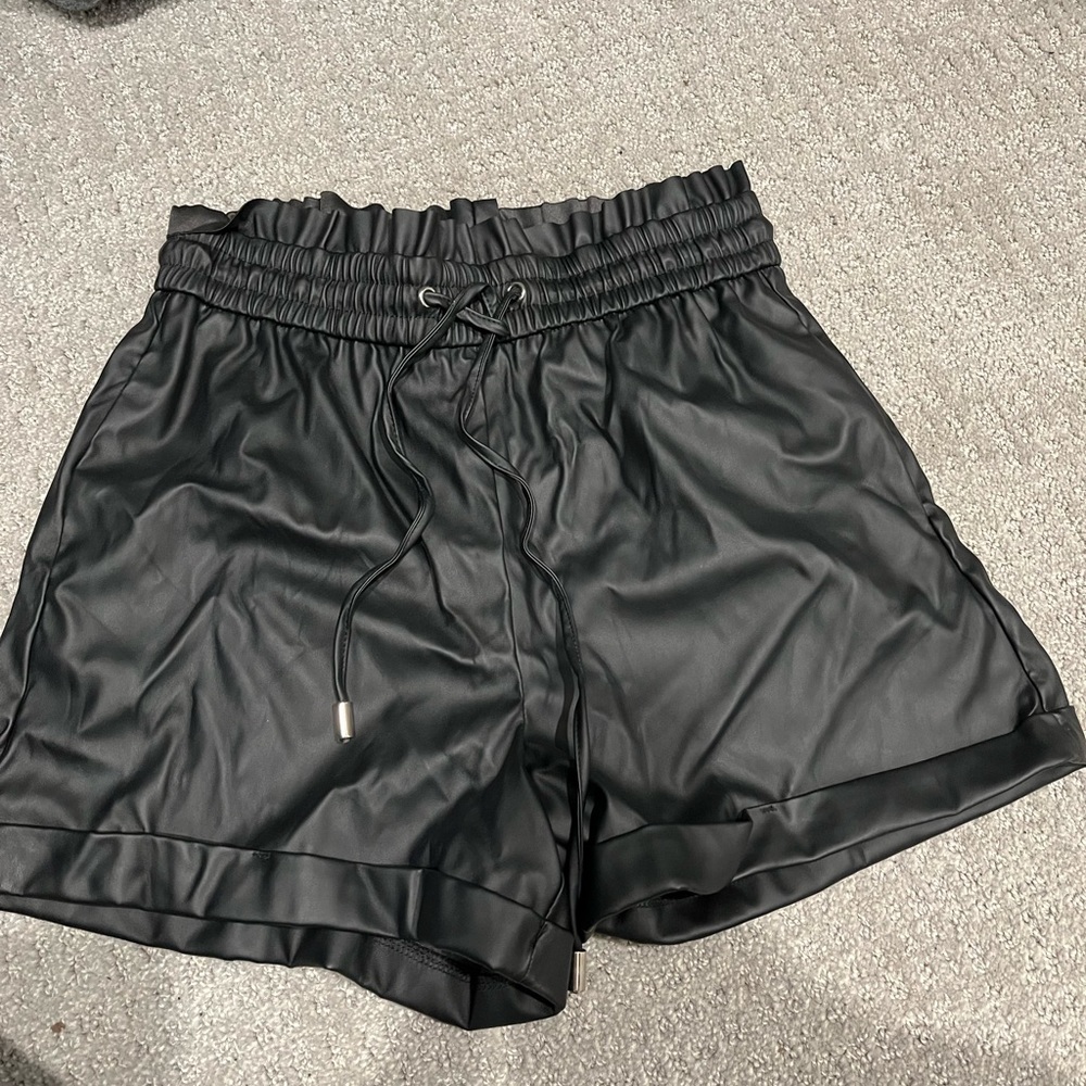Zenana Black Pleather Shorts sz. S